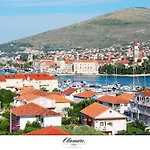 Oliomare Apartamento Trogir